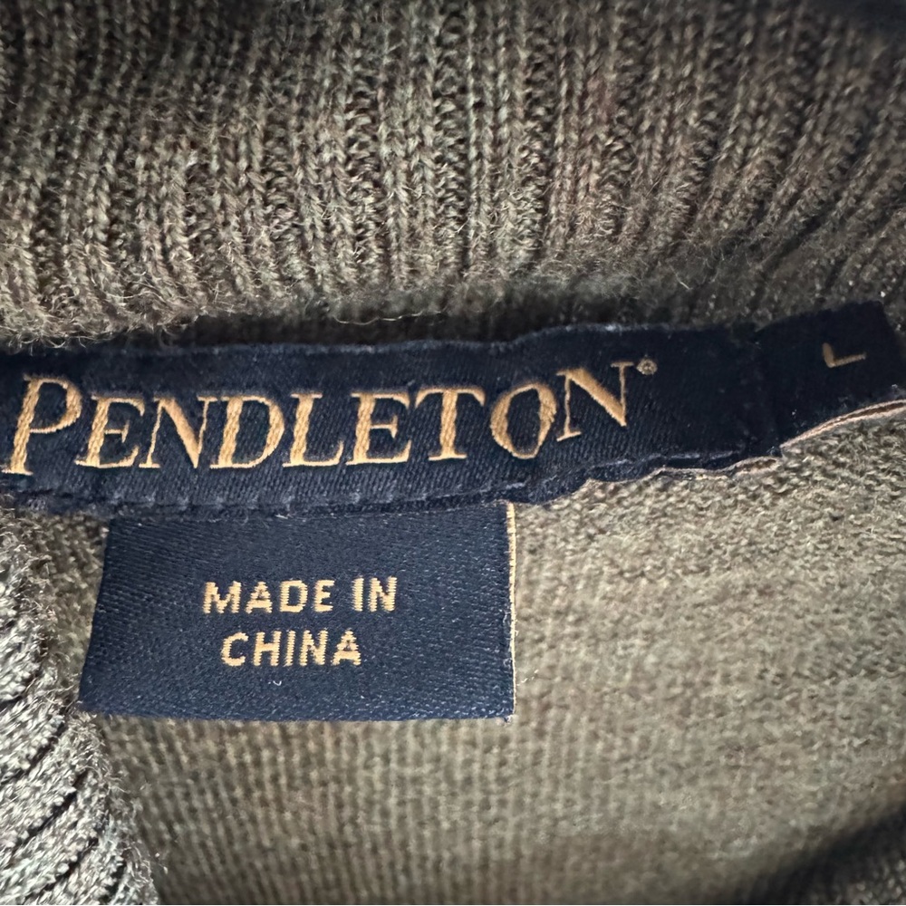 Pendleton Timeless Merino Turtleneck Sweater Pull… - image 7